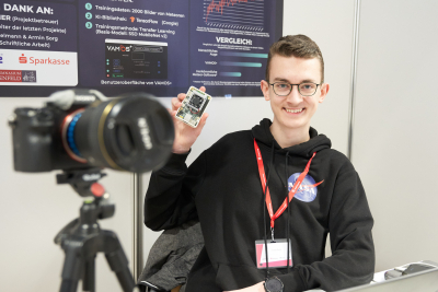 2023.04.16 Linus_LW_2023 HP.jpg
