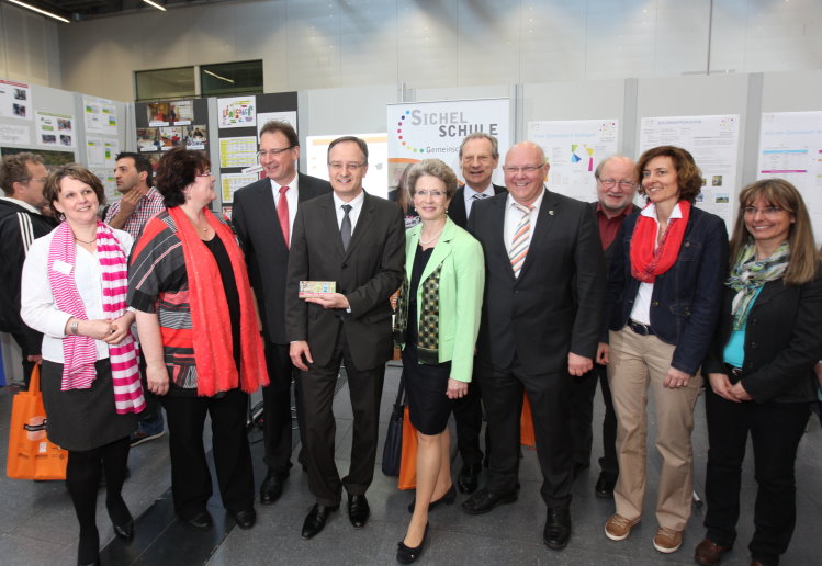 files/gym/news/2014/2014.04.09 Bildungskongress.jpg